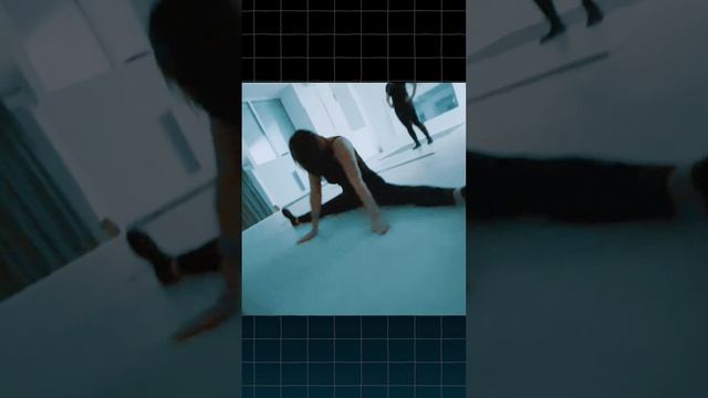 занятия офлайн и онлайн-форматах