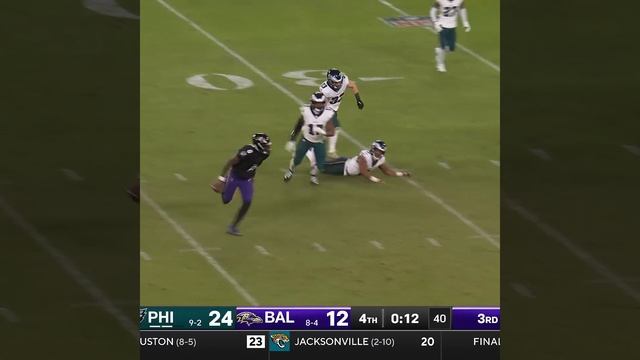 Lamar Jackson rushes for a 40-yard Gain vs. Philadelphia Eagles