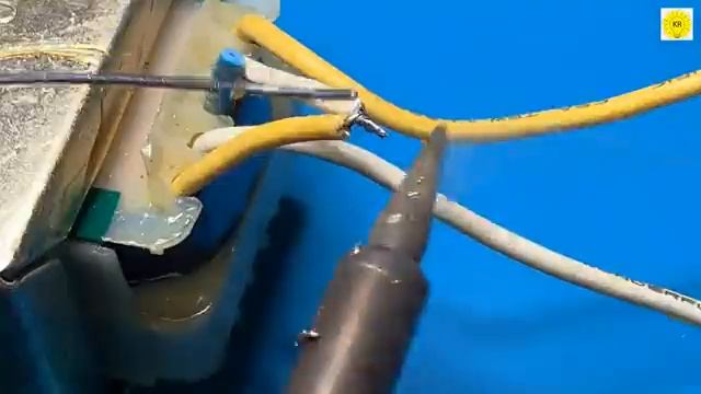 Akkumuljatornaja_batareja_sostavljajuschaja_akkumuljator