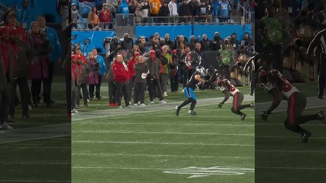 Adam Thielen with a spectacular catch for a 16-yard Gain vs. Tampa Bay Buccaneers