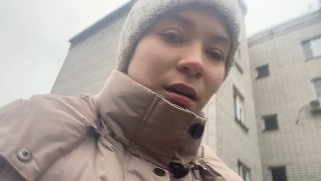 VLOG резко уезжаем. Адвент календарь куплен открыли два окошка