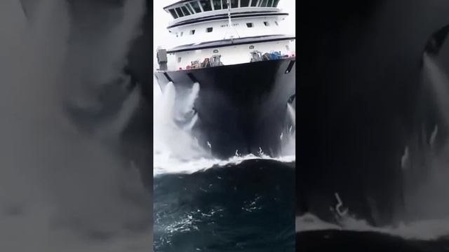 shipinstorm.mp4