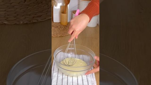فقط بنصف لتر حليب حضري هذه الكريمة الإقتصادية لحشو و تزيين الكيك خفيفة للأكل ولذيذة تعطي كمية كثيرة