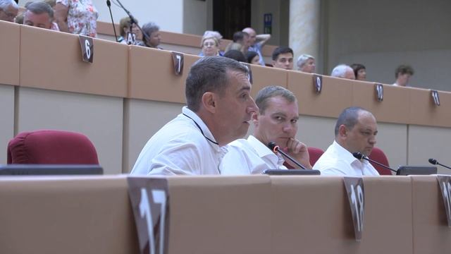 Мусорный коллапс: власть снова "кинула" население