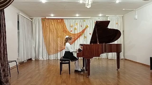 Метелькова Тамара 8 лет. 
Т.Остен. Маленький эльф.