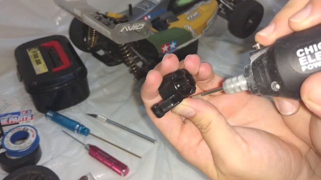 Improve Your Tamiya DF02 TT02B B Parts Uprights For Free With Zip Ties. Multiligual CC.