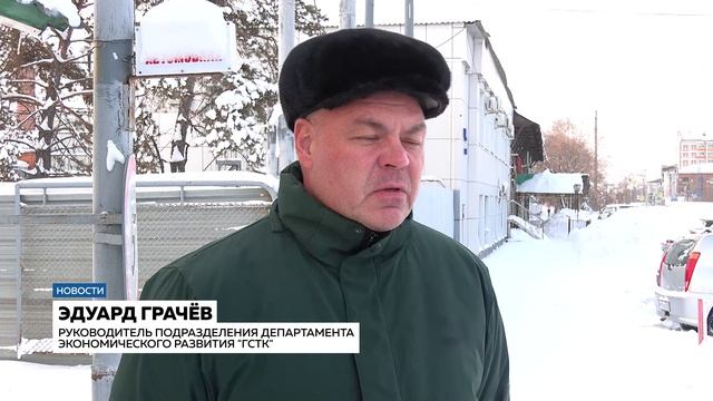 Коммунальные службы в Благовещенске продолжают устранять последствия рекордного снегопада