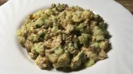 Салат с картофелем и тунцом