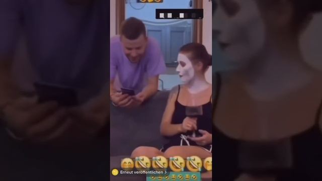 😂