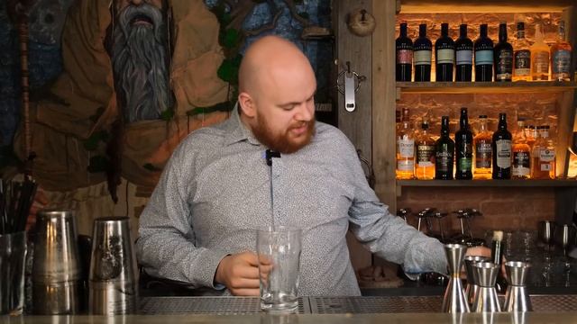 ТРЕШ ОТ ПОДПИСЧИКОВ/ Бармен готовит твои коктейли!
