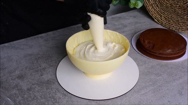 Bomb Cake / How to Make a Sphere Cake