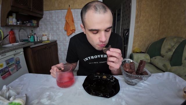 МУКБАНГ НАРЕЗКИ ЛУЧШЕЕ - ГРЕЧКА С ТУШЕНКОЙ / БУТЕРБРОДЫ - ХЛЕБ, МАСЛО / MUKBANG  АСМР 03. 12. 2024