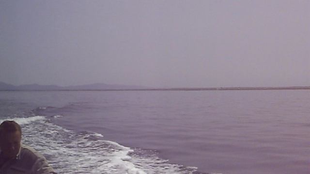 На лодке по морю. By boat at sea.