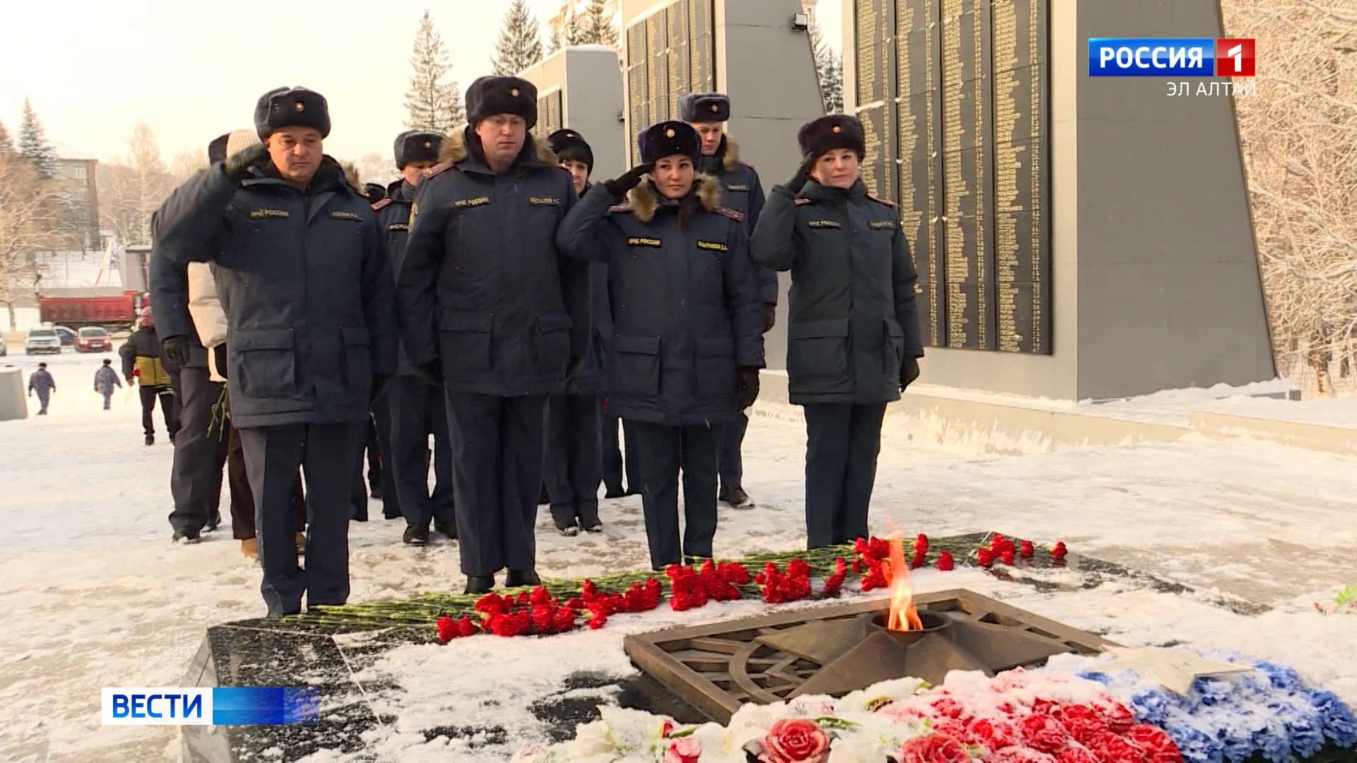 В Горно-Алтайске прошел митинг, посвященный Дню неизвестного солдата