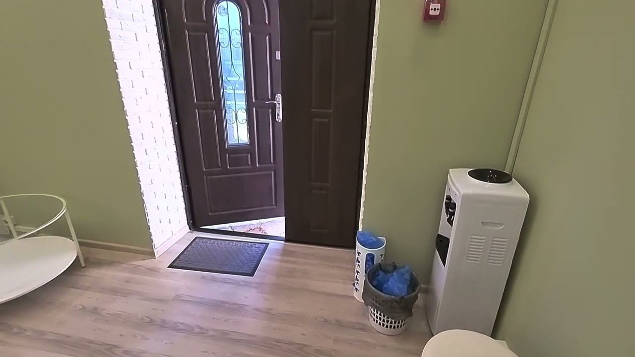 Кабинет с отдельным входом на Руднева
