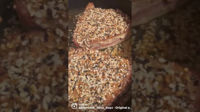 Best sesame crusted tuna if you use everything bagel mix on one side