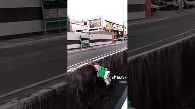 Когда ждёшь свой заказ а его ещё и нет 😂
