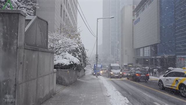 Seoul City is Frozen in One Day! ｜ Snowy Walk Korea