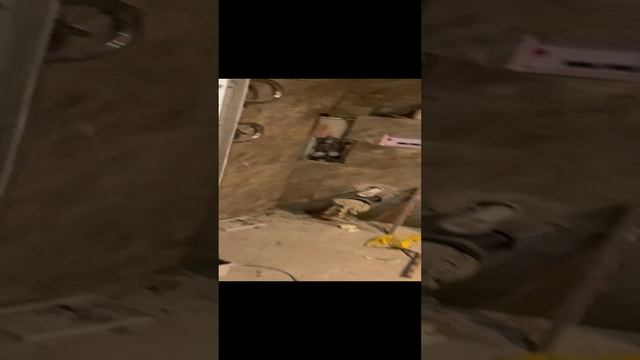 Рабочий беспорядок. Ремонт продолжается