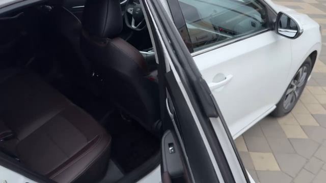 Прокат автомобиля Changan Eado Plus