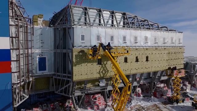 Новый зимовочный комплекс "Восток" в Антарктиде введен в эксплуатацию.