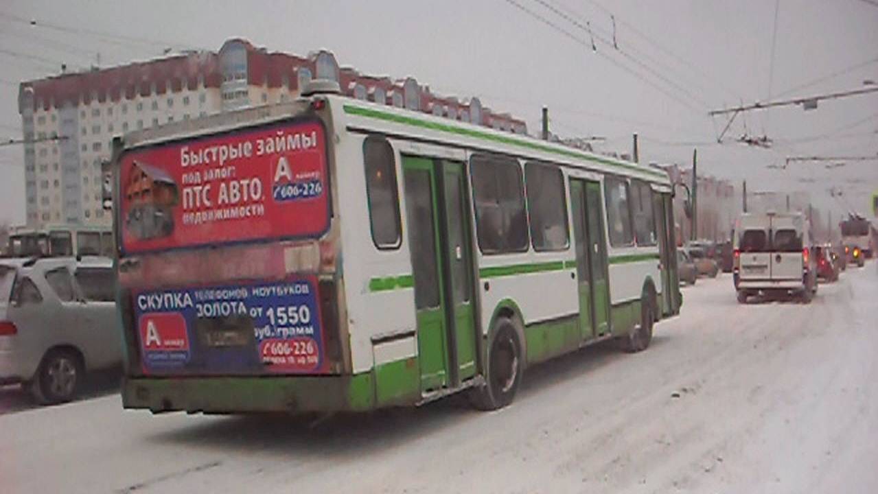 Автобус ЛиАЗ-5256.45 (Т 844 МО 22). Покатушки по снежному Барнаулу.