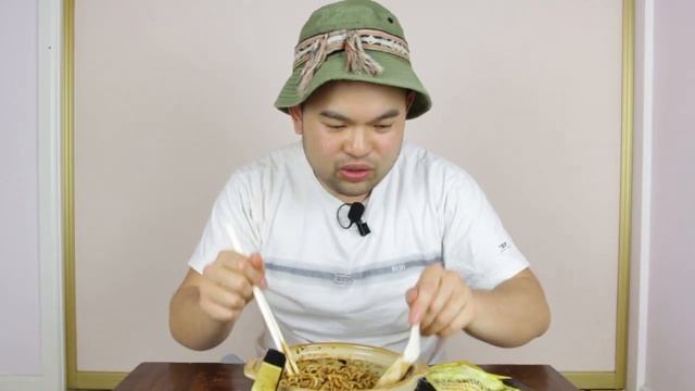 Chajiang Noodles (Black Bean Sauce) By Paldo | The Noodle Hunter.