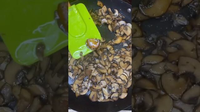 Плов из полбы с королевскими шампиньонами ❤️