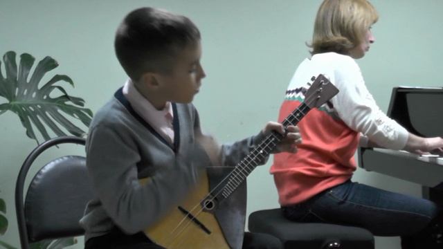 Корольков Олег (балалайка) - преподаватель Царенко Николай Васильевич