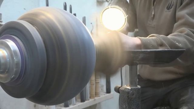 Очень красивая ваза из пня