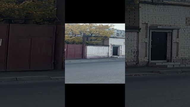 Продается участок под коммерцию.