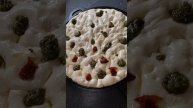 Pesto, Basil and Sun dried Tomatoes Focaccia #sourdough