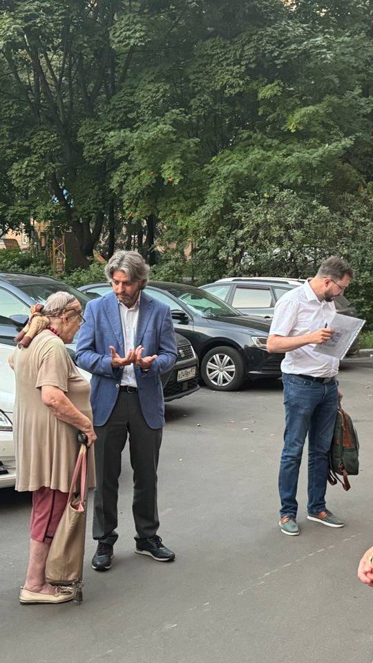 Прошла встреча по приглашению жителей на Таганской, 31/22 и жителей соседних домов 27.08.24.