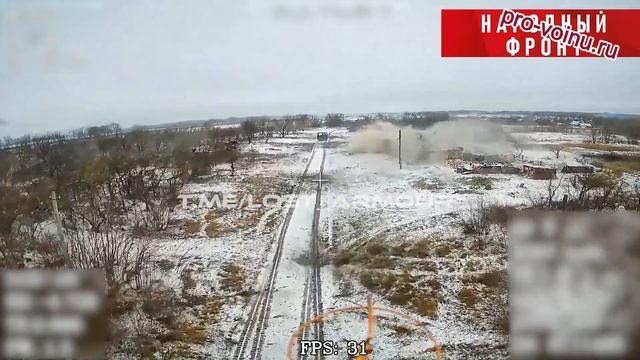 В н.п. Дарьино, Курской области ударом оптоволоконного FPV-дрона сожжен танк Leopard 2A6 ВСУ.