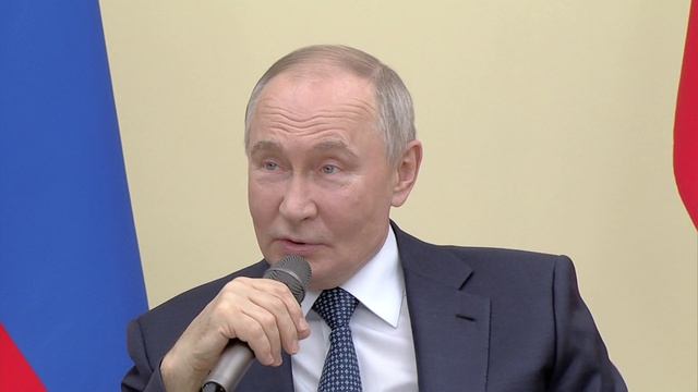 Путин встретился с участниками IV Конгресса молодых учёных – главного ежегодного мероприятия Десятил