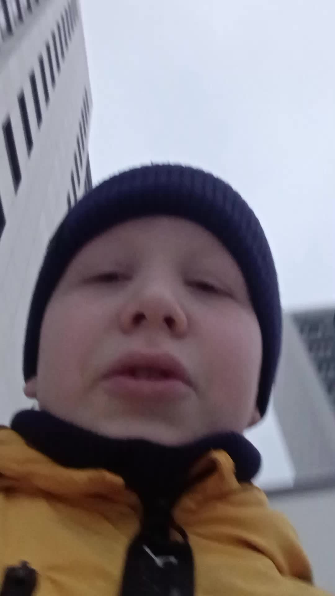 Иду на остановку