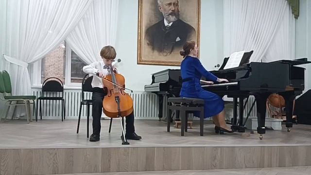 Калёнов Владимир 9 лет виолончель