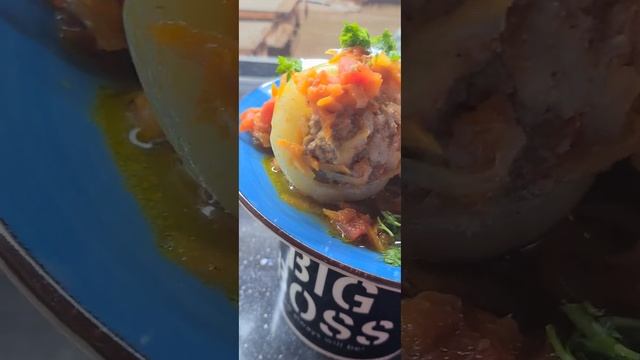 Фаршированный перец с молодым картофелем