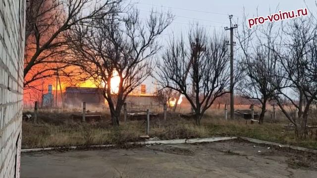 Дрон ВСУ атаковал АЗС в городе Токмак Запорожской области в результате чего погиб мирный житель.