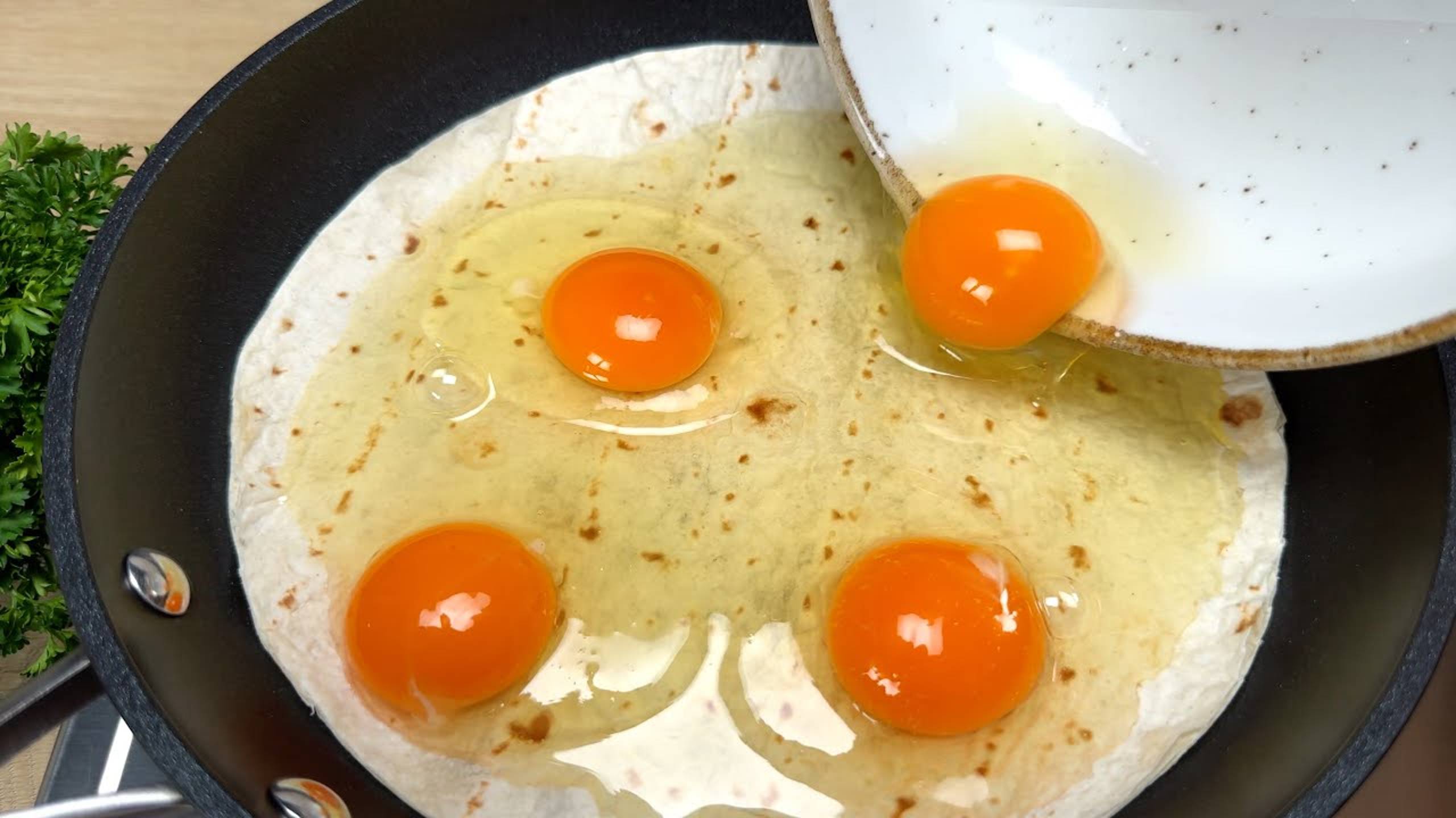 Всего 5 минут! Вкусно, быстро и просто! И завтрак готов!