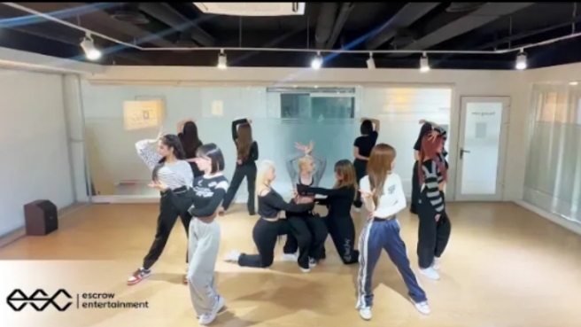 X:IN "KEEPING THE FIRE" DANCE PRACTICE