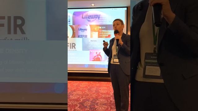 Молоко - оно и есть молоко. Чем выделяться будем?