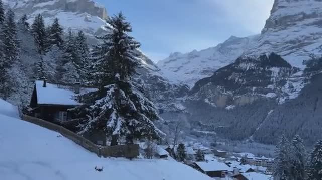 Гриндельвальд, Швейцария, зимняя прогулка по снегу, самые красивые деревни в мире