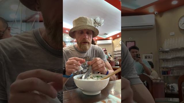 Phở 10 Lý Quốc Sư Hanoi 🇻🇳