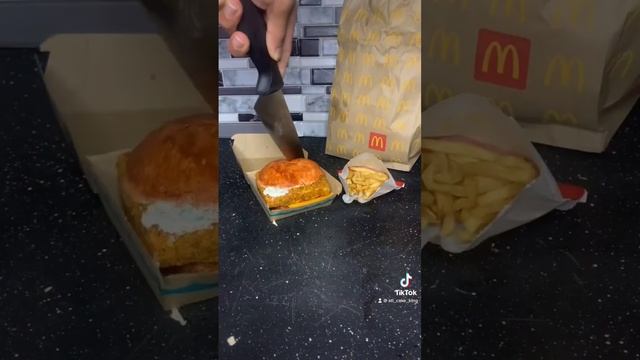 My Filet-O-Fish cake 🎂 CHECK OUT HOW ITS MADE! #atl #atlanta #cake #food #art #asmr #cakes #fyp