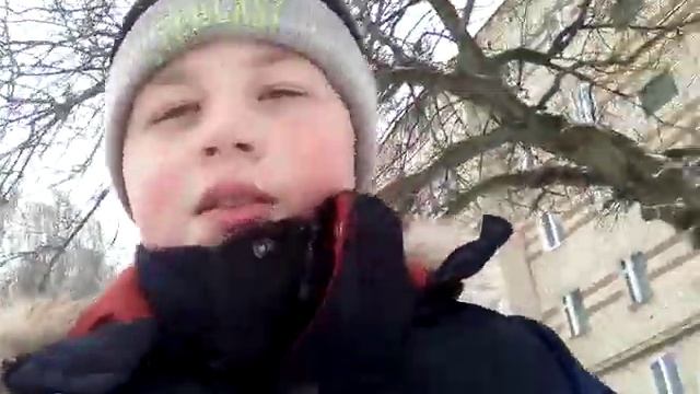 Упал наш друг сломал руку пппппццц