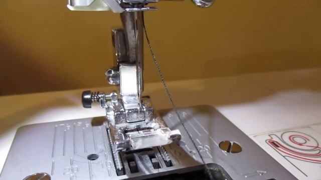 Bien enfiler sa machine à coudre