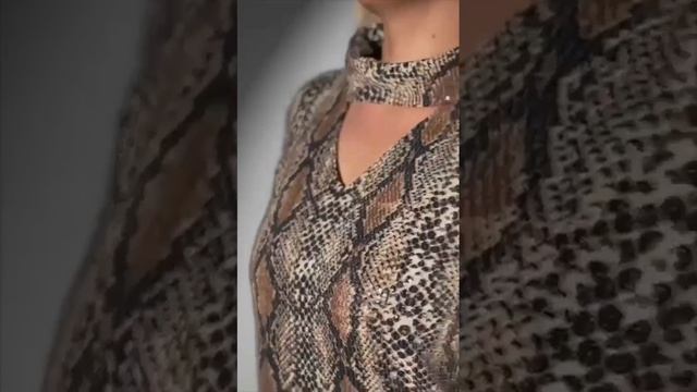 Онлайн магазин женской одежды TREND SVA
Эффектное платье "Snake" #422
