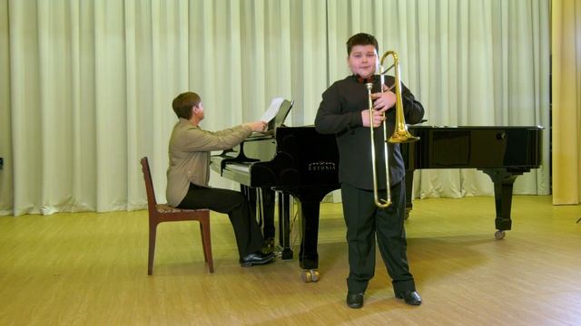 А.Гедике "Русская"
Л.Бетховен "Песня"
исполняет Слобожанин Михаил, 8 лет, альт-тромбон