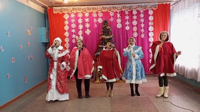 Этот Новый год счастье принесет, ансамбль "Рябинушка". МБУ "Зачатовский СДК"